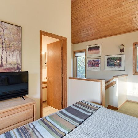 Cozy Alpine Escape Ski-Inandout At Lutsen Mtns ภายนอก รูปภาพ