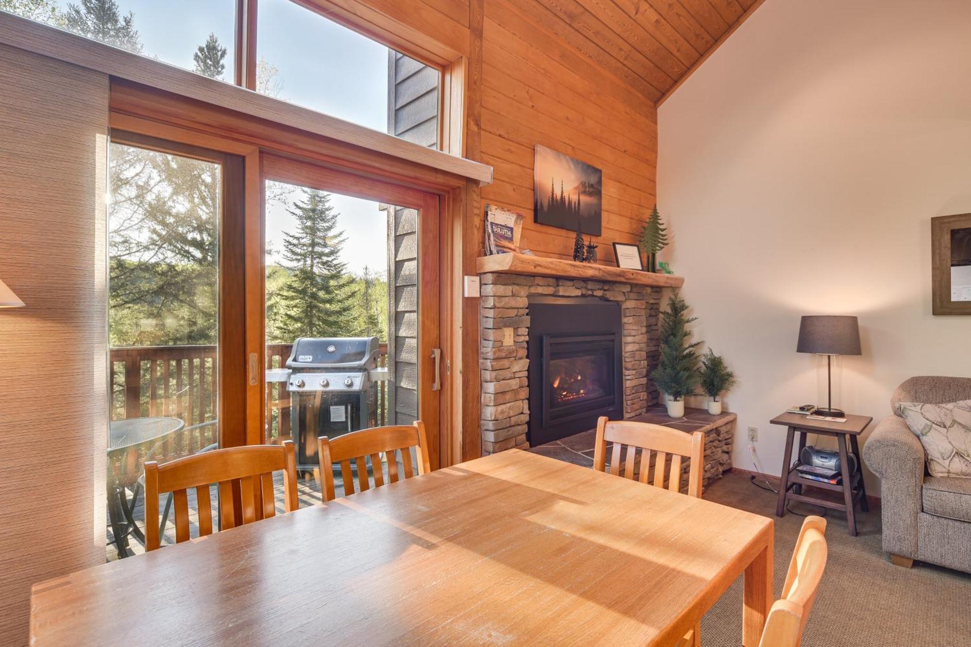 Cozy Alpine Escape Ski-Inandout At Lutsen Mtns ภายนอก รูปภาพ